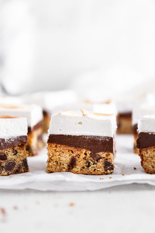 s'mores blondies on a surface